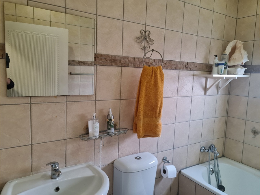 4 Bedroom Property for Sale in Rustenburg Central North West